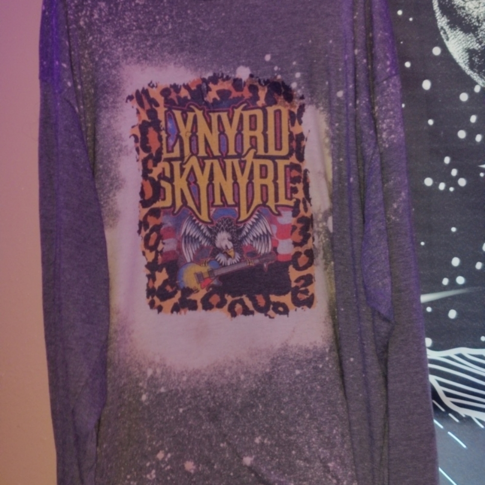 Women's XXL Lynard Skynard graphic tee